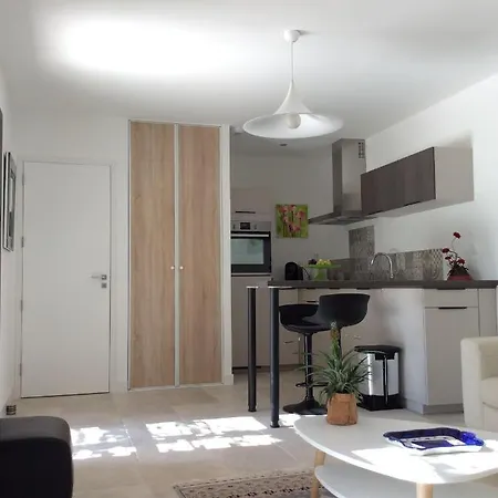 Holiday home Mazet De La Lavande Uzes